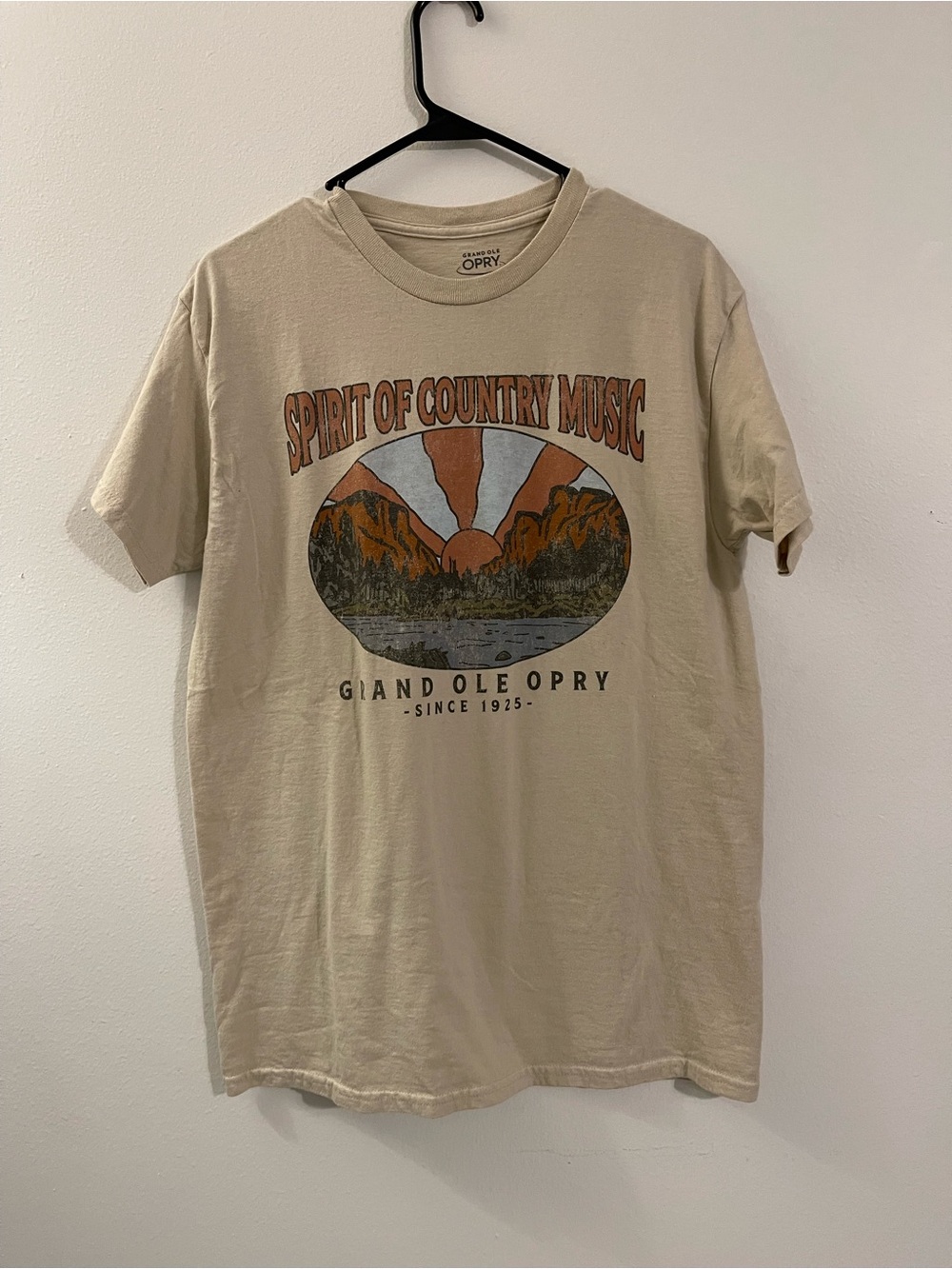 Grand Ole Opry 'Spirit of Country Music' Beige Graphic Tee